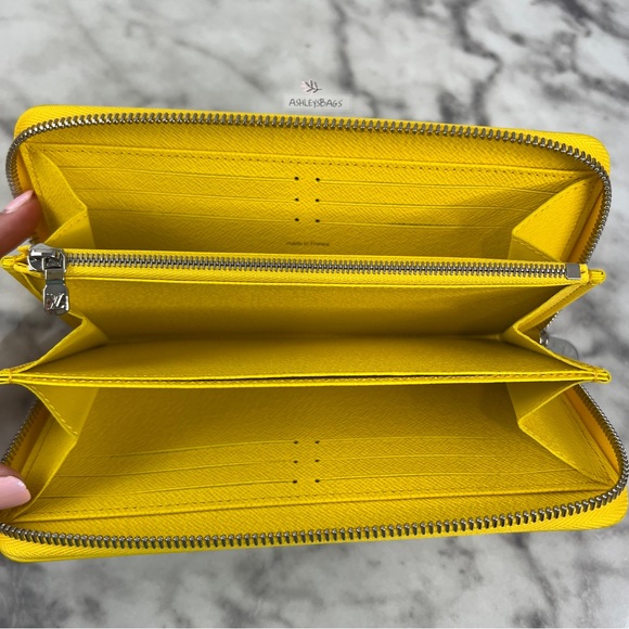 Louis Vuitton x Yayoi Kusama Zippy Wallet Epi Leather In Jaune Noir - Picture 9 of 16